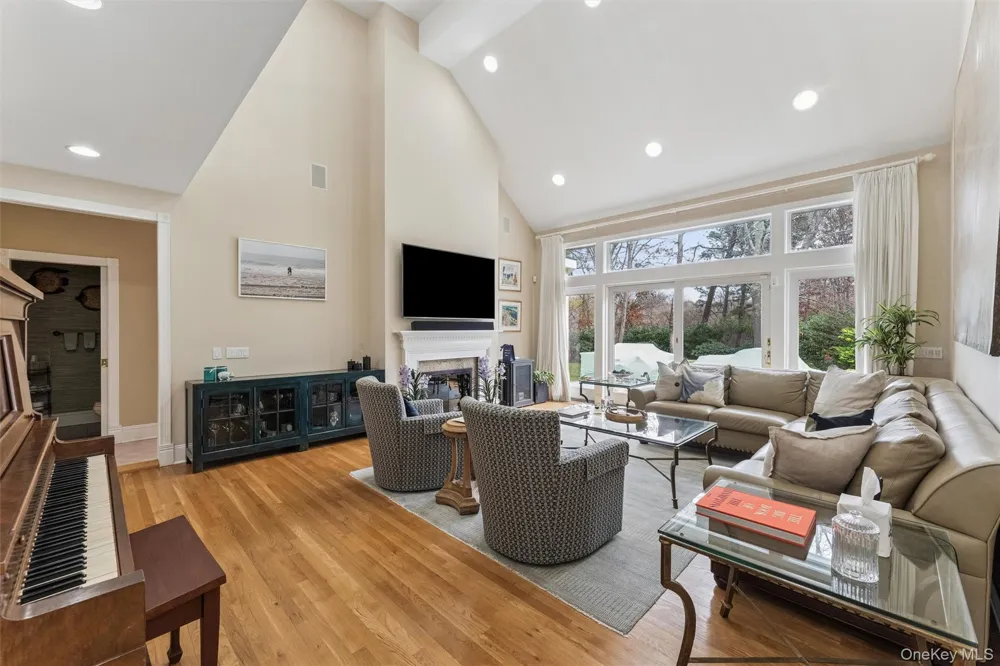 3 Cherry Blossom Lane East Quogue, NY 11942