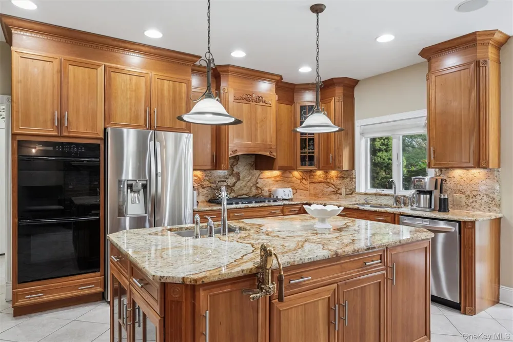 3 Cherry Blossom Lane East Quogue, NY 11942