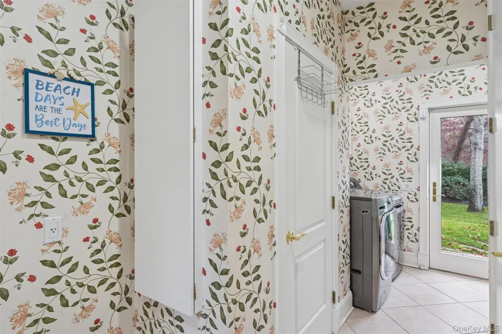 3 Cherry Blossom Lane East Quogue, NY 11942