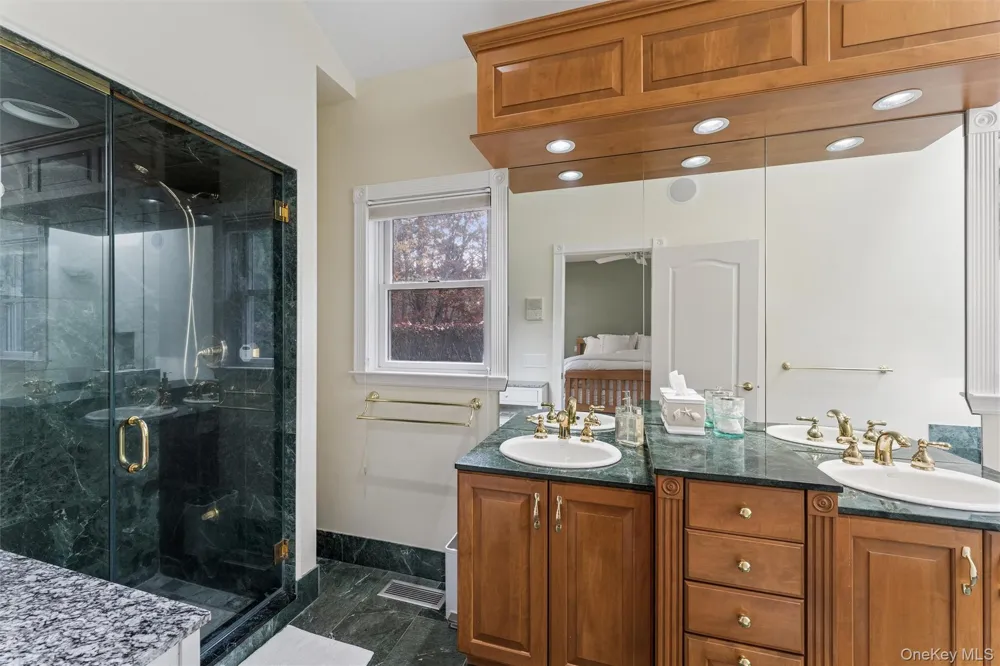 3 Cherry Blossom Lane East Quogue, NY 11942