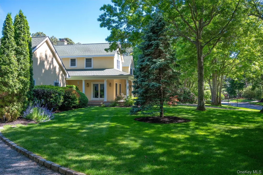 3 Cherry Blossom Lane East Quogue, NY 11942