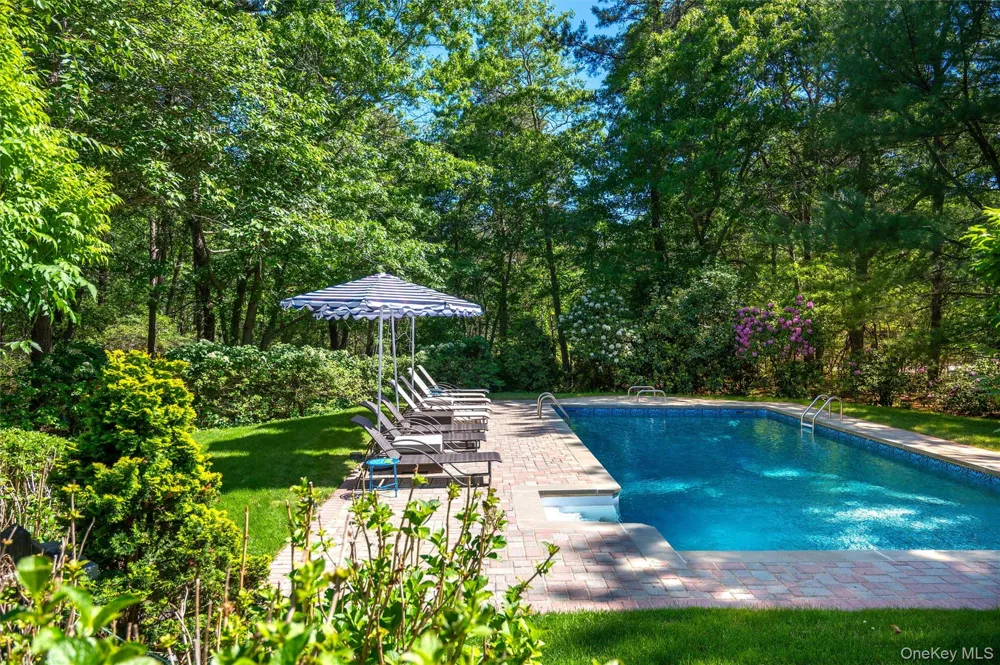 3 Cherry Blossom Lane East Quogue, NY 11942