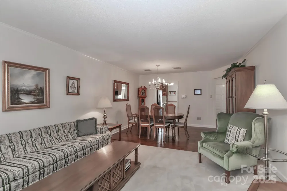 1359 Radio Road Statesville, NC 28625