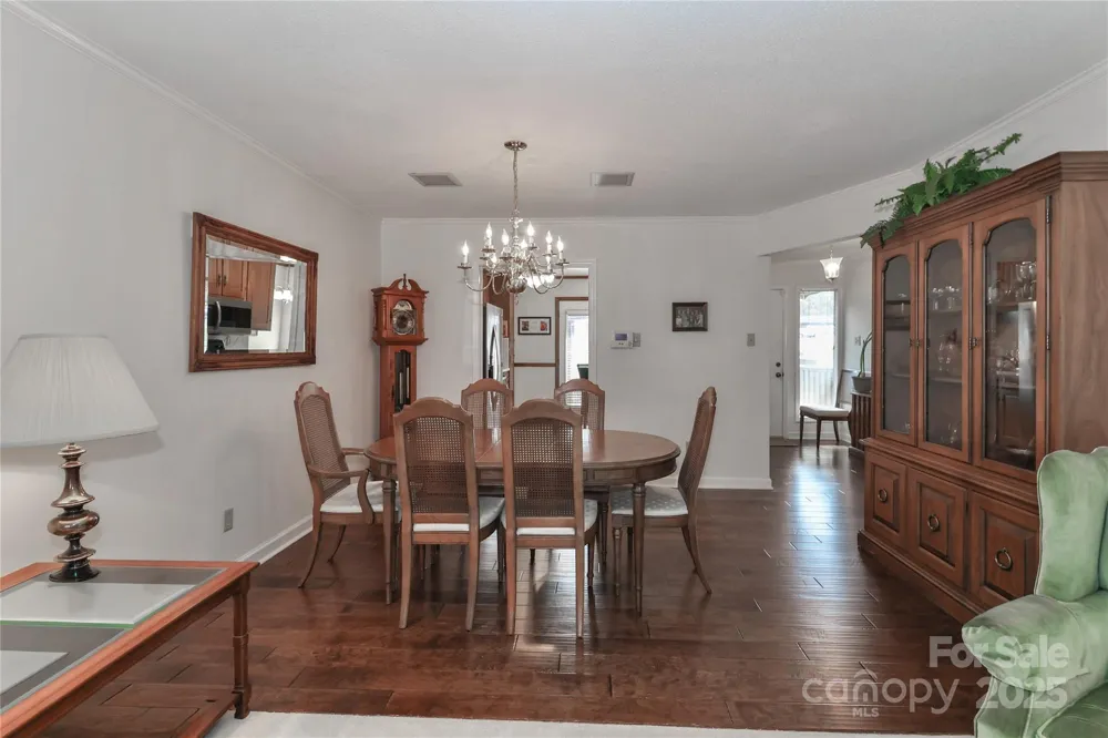 1359 Radio Road Statesville, NC 28625