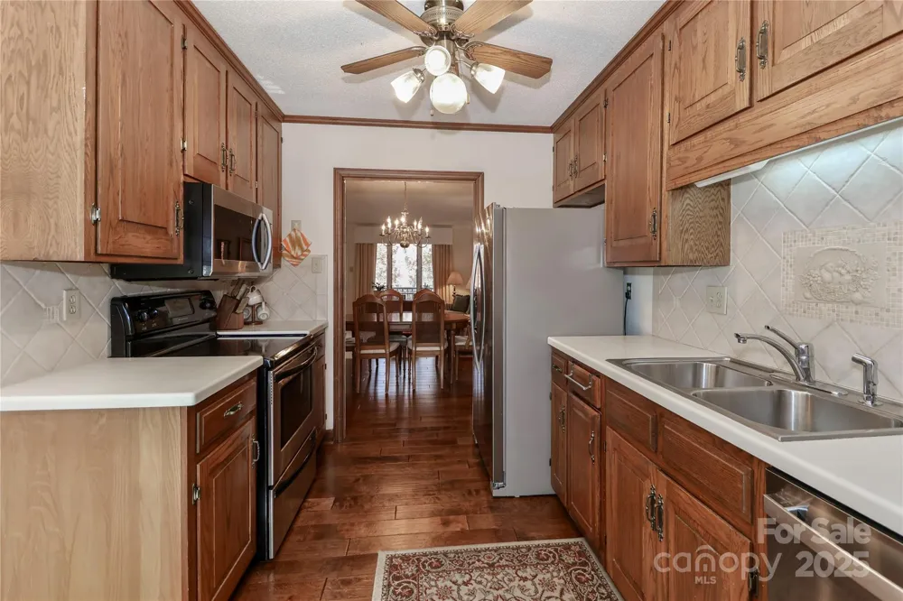1359 Radio Road Statesville, NC 28625