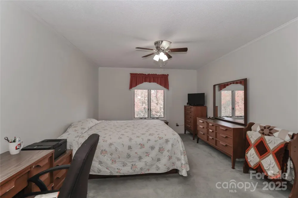 1359 Radio Road Statesville, NC 28625