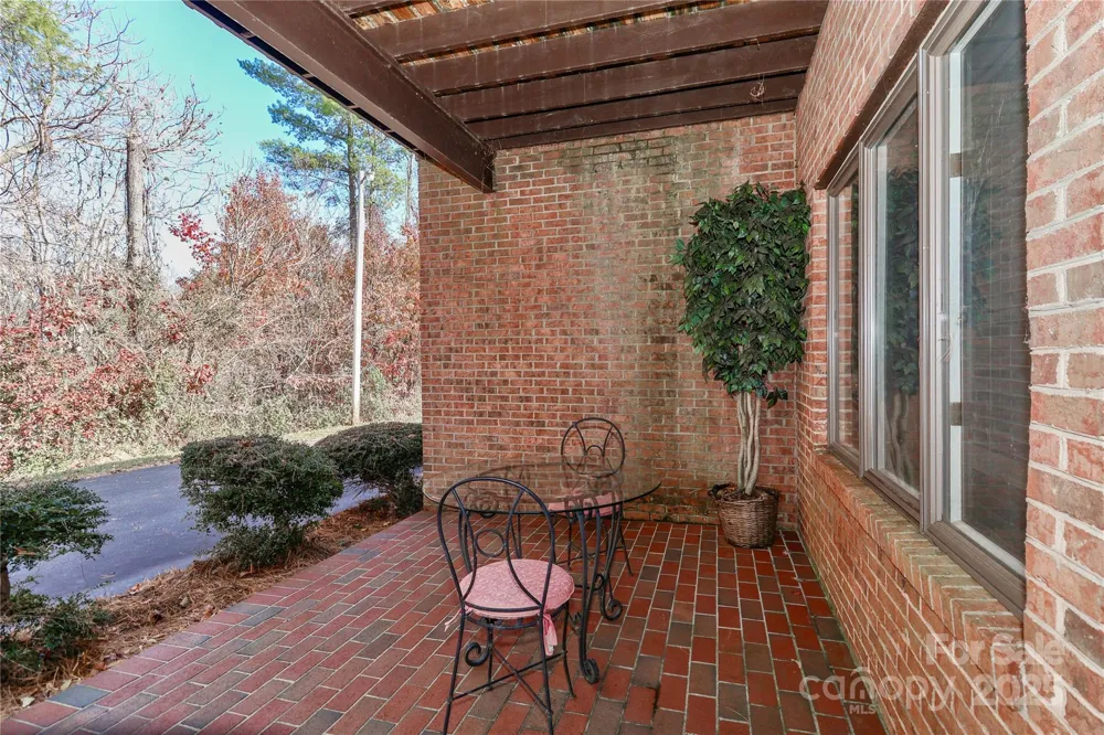 1359 Radio Road Statesville, NC 28625