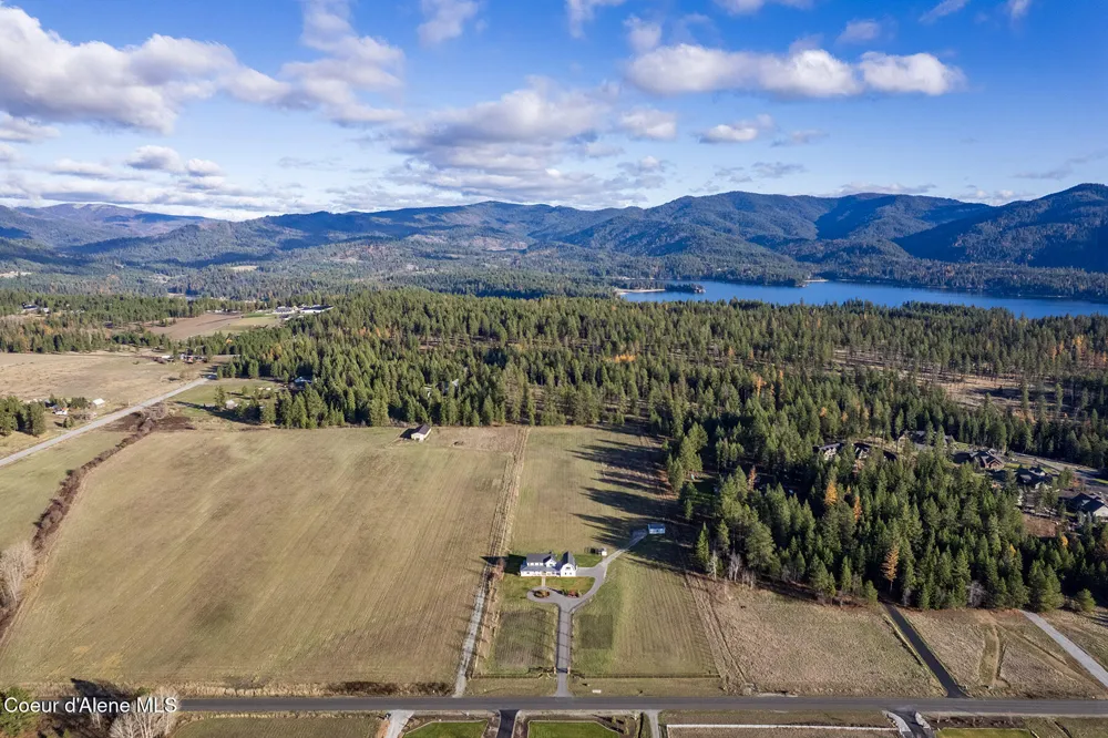 12378 MEADOW WOOD LANE Hayden, ID 83835