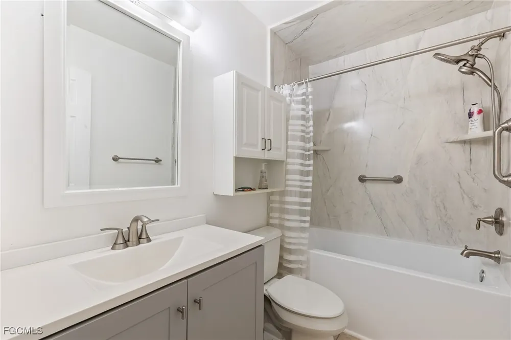 Cape Coral Parkway W #206 Cape Coral, FL 33914