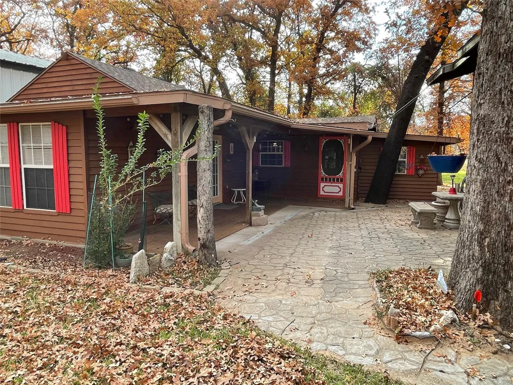 7118 Back Forty Court Granbury, TX 76049