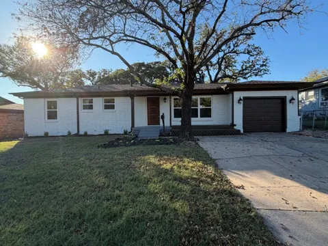 905 Brown Trail