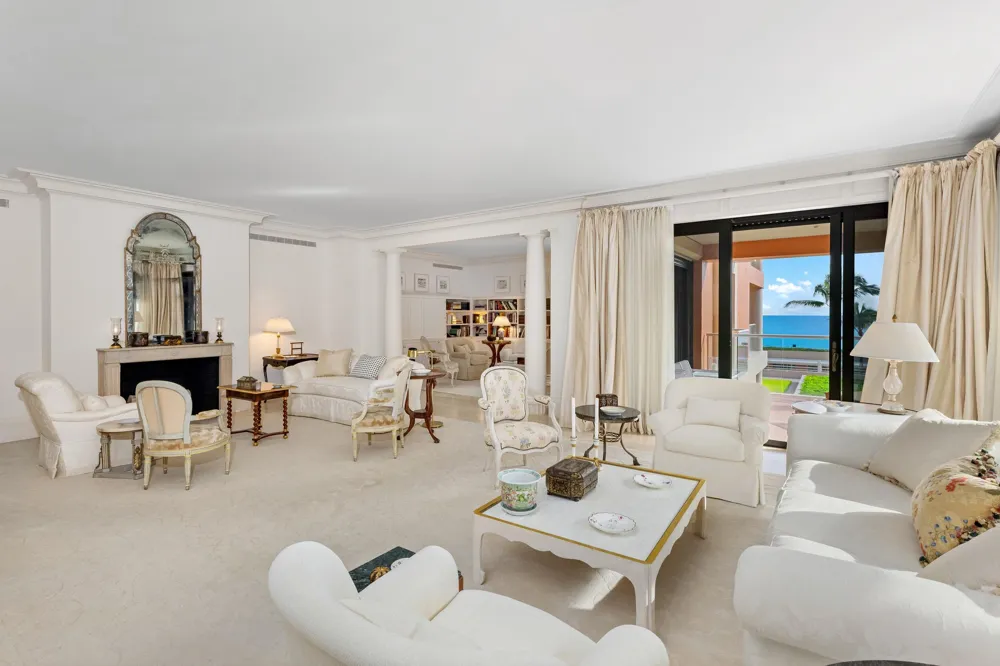 2 Breakers Row #S22/23