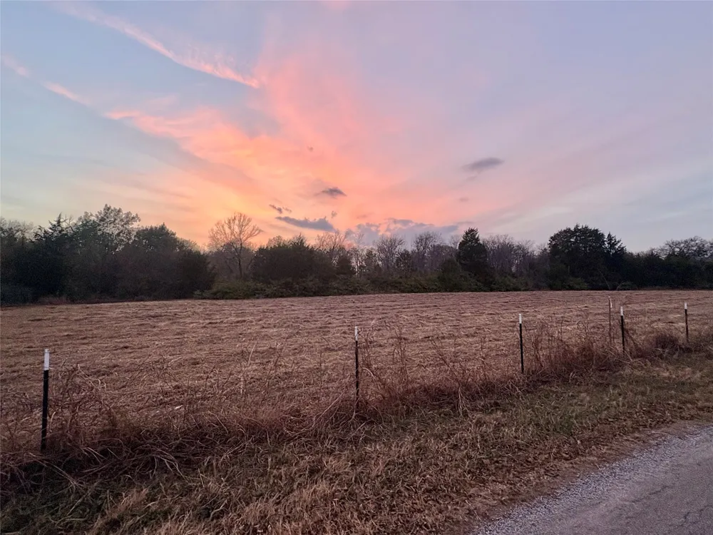 1600 Lavender Road Lancaster, TX 75146