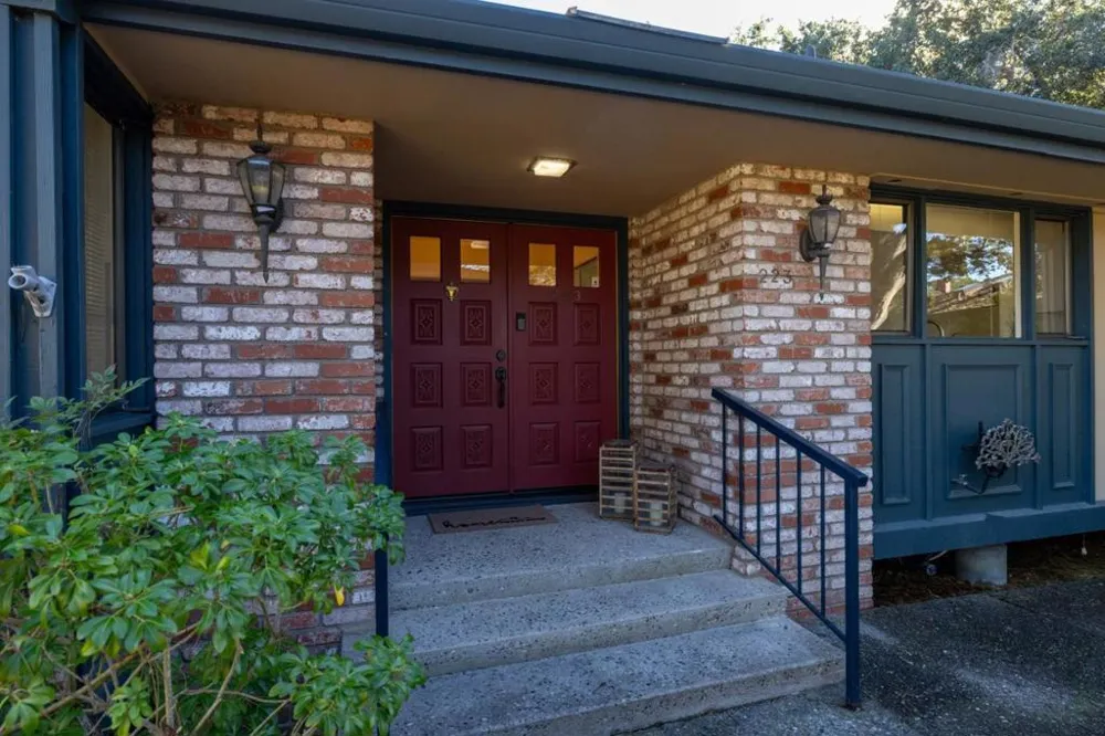 223 Del Mesa Carmel Carmel, CA 93923