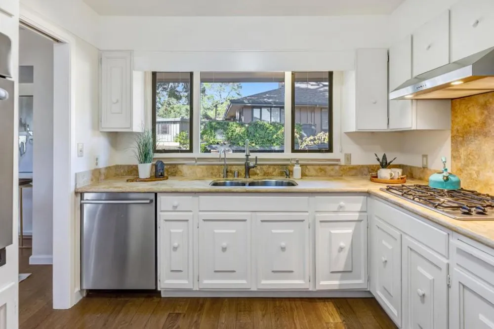 223 Del Mesa Carmel Carmel, CA 93923