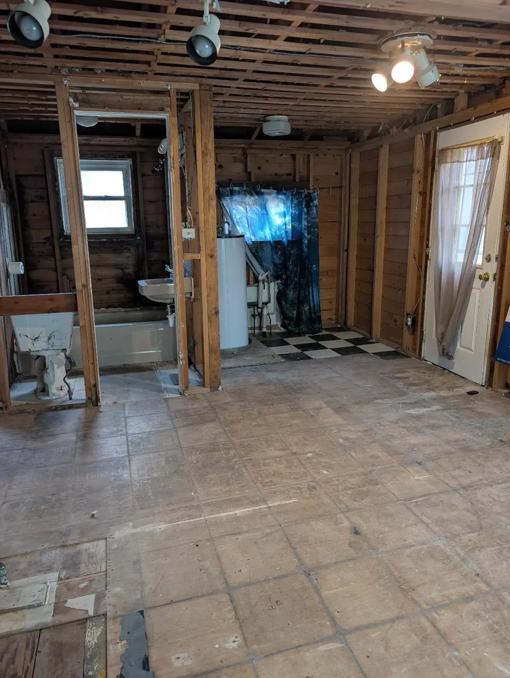 216 Portage Lake Road Waterloo Township, MI 49259