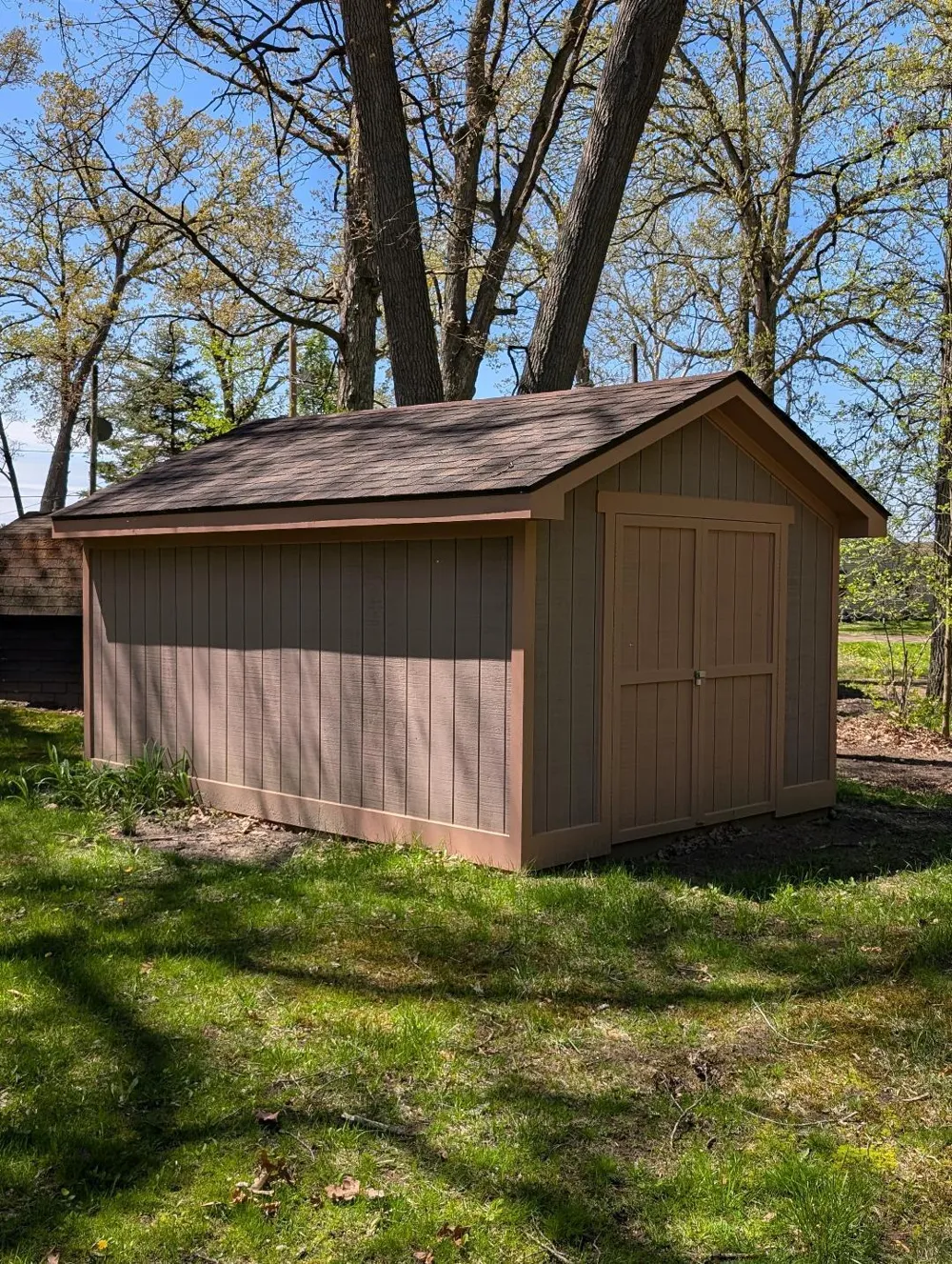 216 Portage Lake Road Waterloo Township, MI 49259