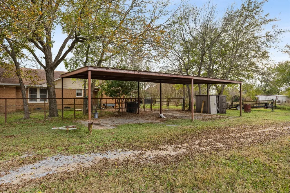 195 L County Road 852 Groesbeck, TX 75838
