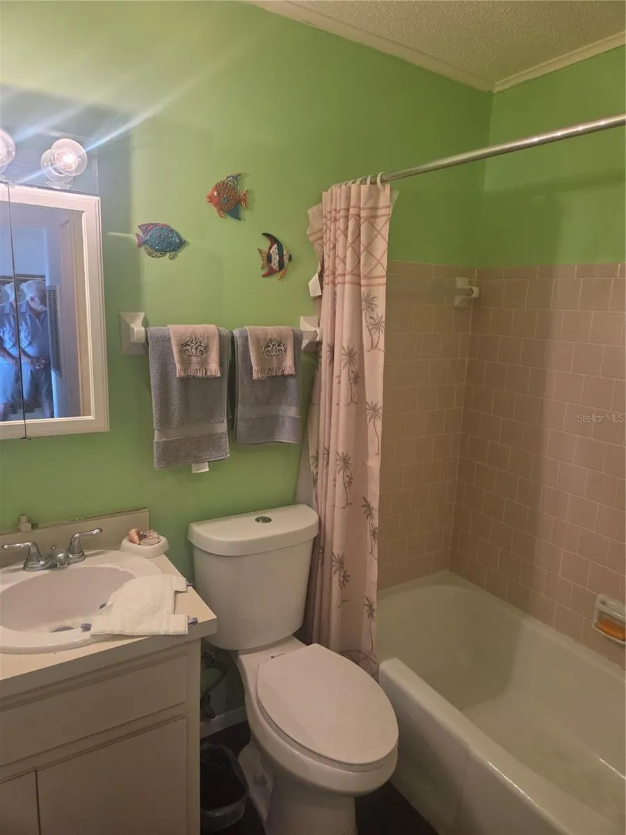 3288 LAKE BAYSHORE DRIVE #523 Bradenton, FL 34205