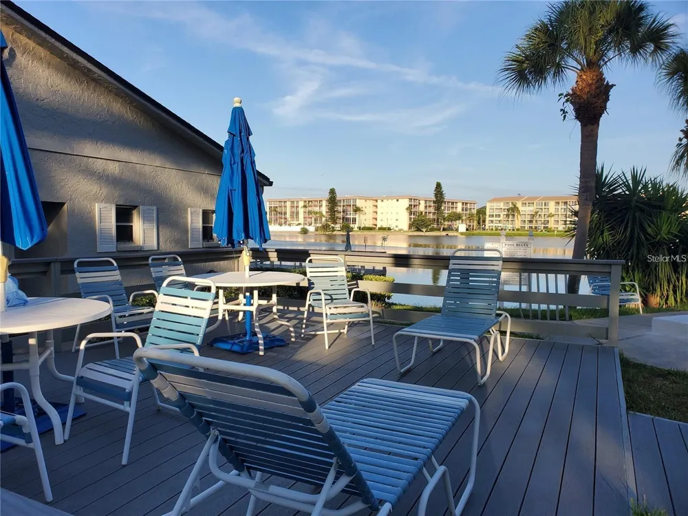 3288 LAKE BAYSHORE DRIVE #523 Bradenton, FL 34205