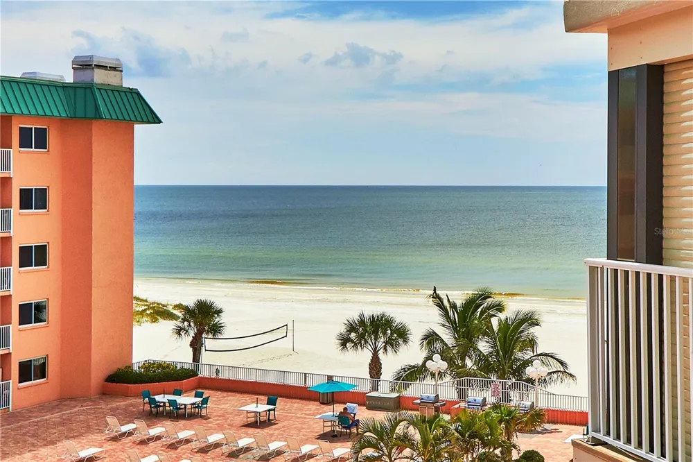 18400 GULF BOULEVARD #1206 Indian Shores, FL 33785