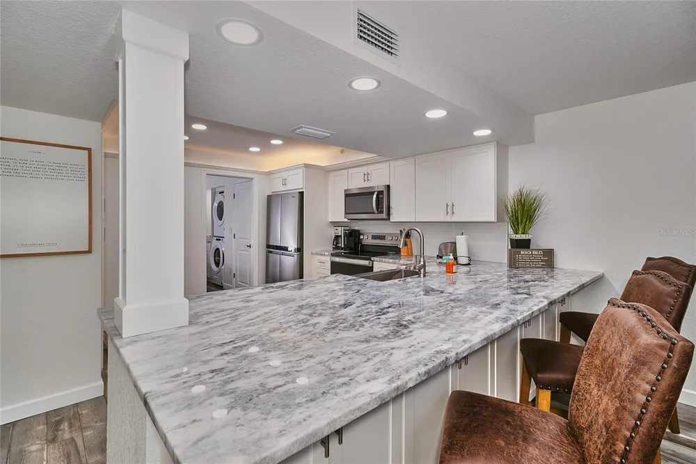 18400 GULF BOULEVARD #1206 Indian Shores, FL 33785