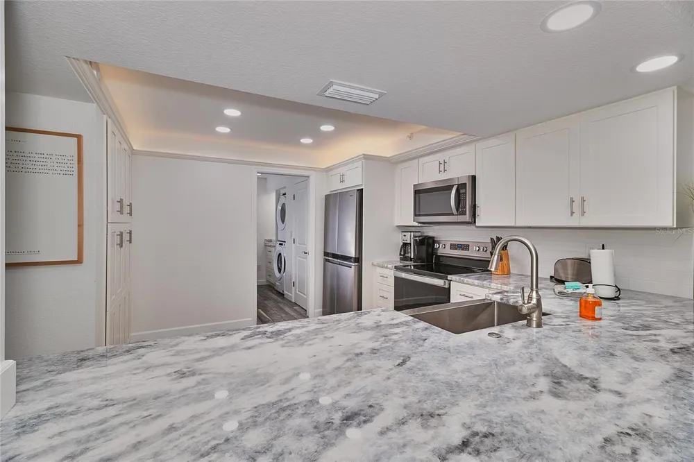 18400 GULF BOULEVARD #1206 Indian Shores, FL 33785