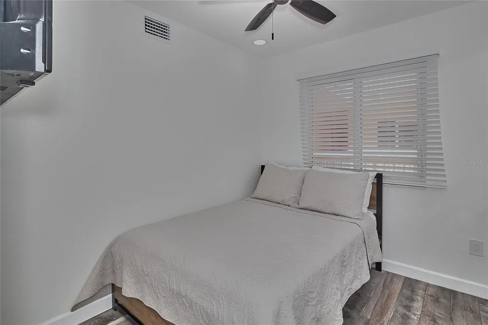 18400 GULF BOULEVARD #1206 Indian Shores, FL 33785