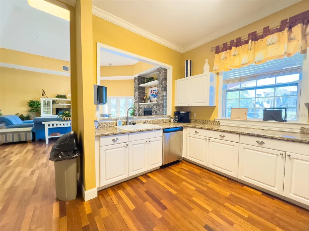 5521 ROSEHILL ROAD #203 Sarasota, FL 34233