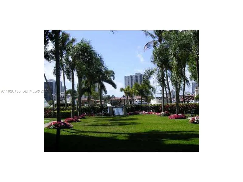 3600 Yacht Club Dr #1204 Aventura, FL 33180