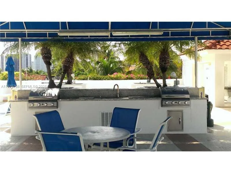 3600 Yacht Club Dr #1204 Aventura, FL 33180