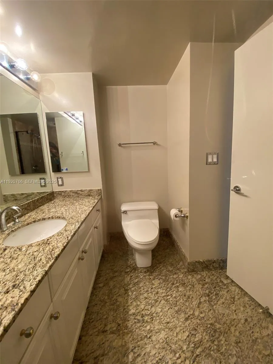 3600 Yacht Club Dr #1204 Aventura, FL 33180
