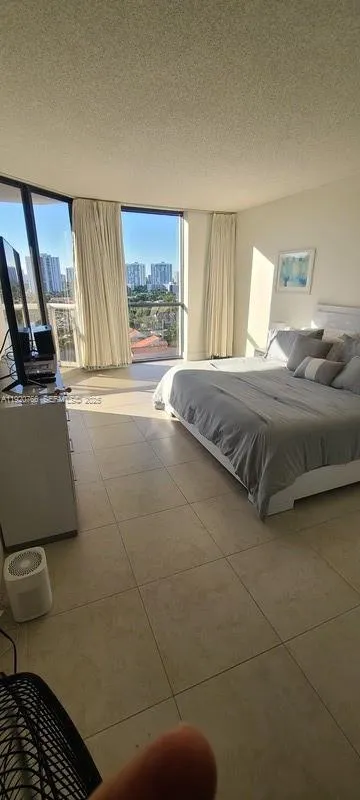 3600 Yacht Club Dr #1204 Aventura, FL 33180