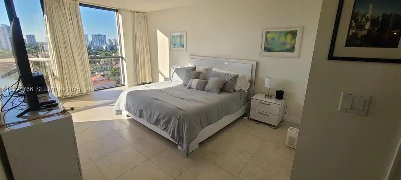 3600 Yacht Club Dr #1204 Aventura, FL 33180