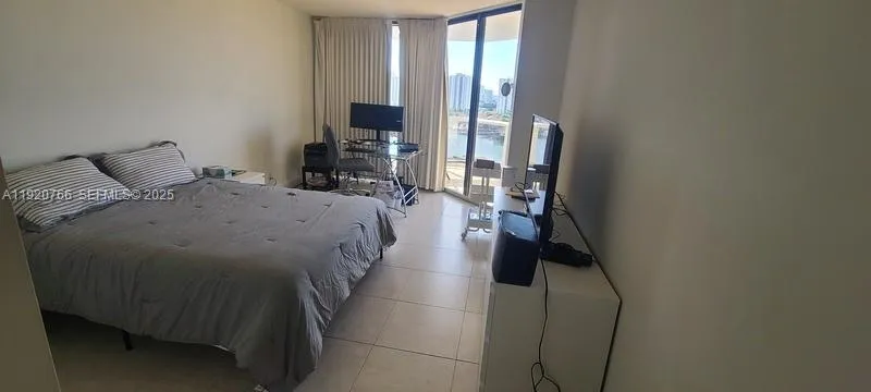 3600 Yacht Club Dr #1204 Aventura, FL 33180