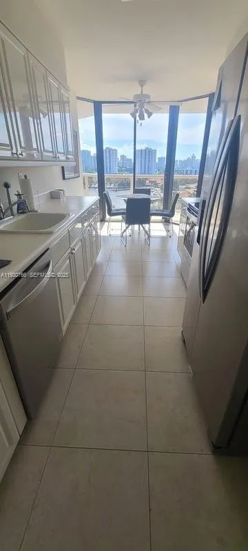 3600 Yacht Club Dr #1204 Aventura, FL 33180