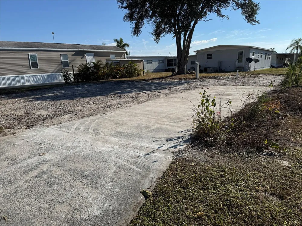 420 49TH STREET E #85 Palmetto, FL 34221