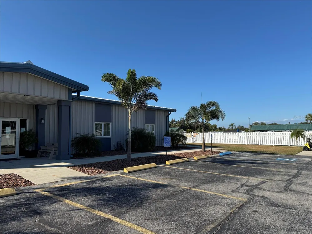 420 49TH STREET E #85 Palmetto, FL 34221