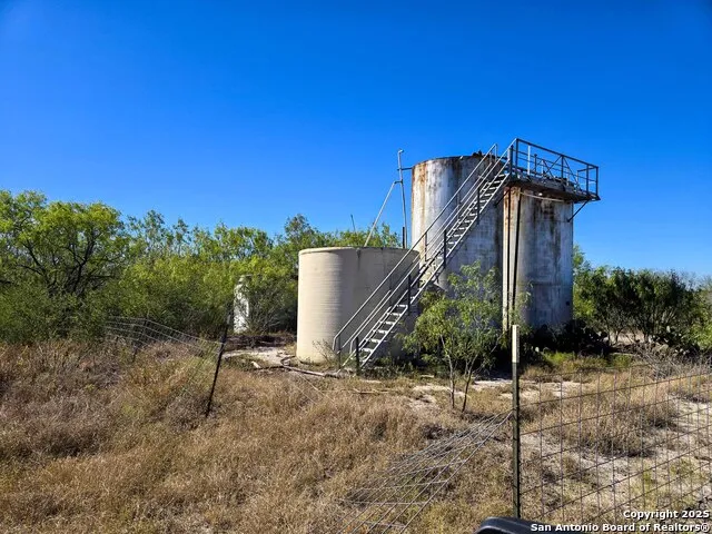 00 CR 123 Pawnee, TX 78145