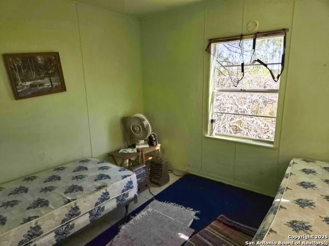 00 CR 123 Pawnee, TX 78145