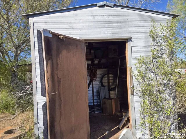 00 CR 123 Pawnee, TX 78145
