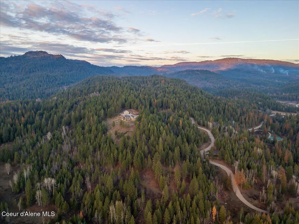 3251 Elmira Road Sandpoint, ID 83864