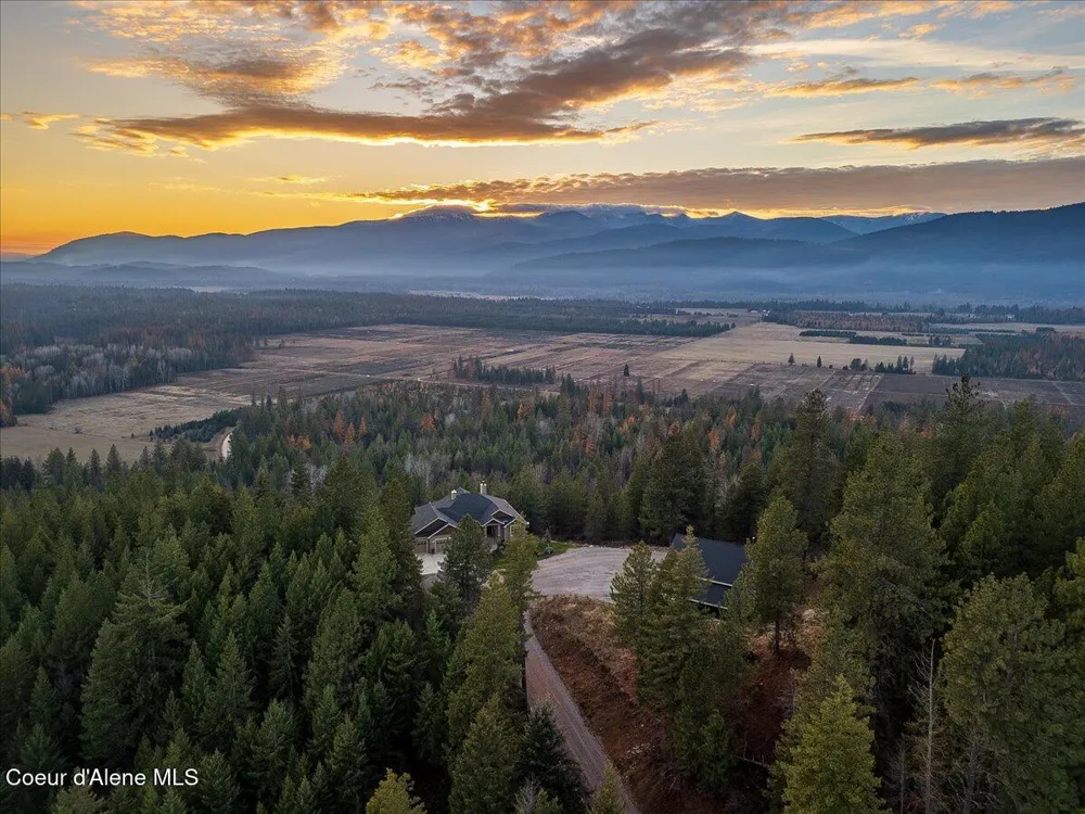 3251 Elmira Road Sandpoint, ID 83864