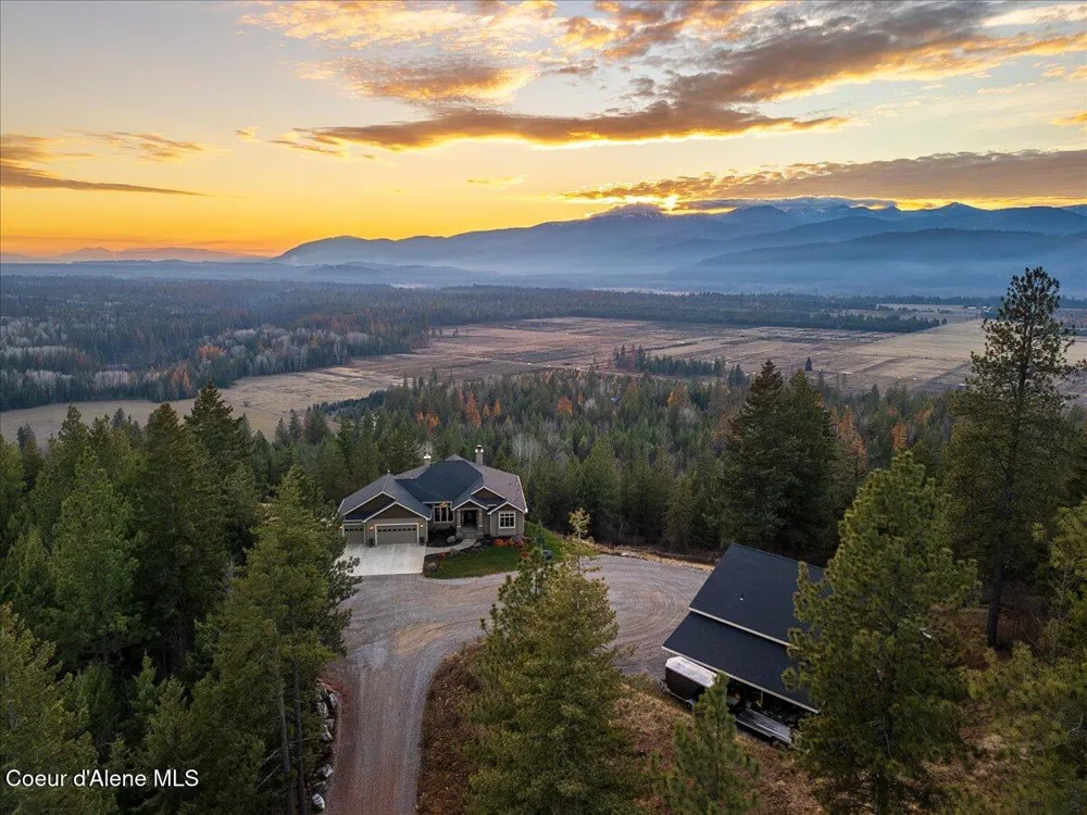 3251 Elmira Road Sandpoint, ID 83864