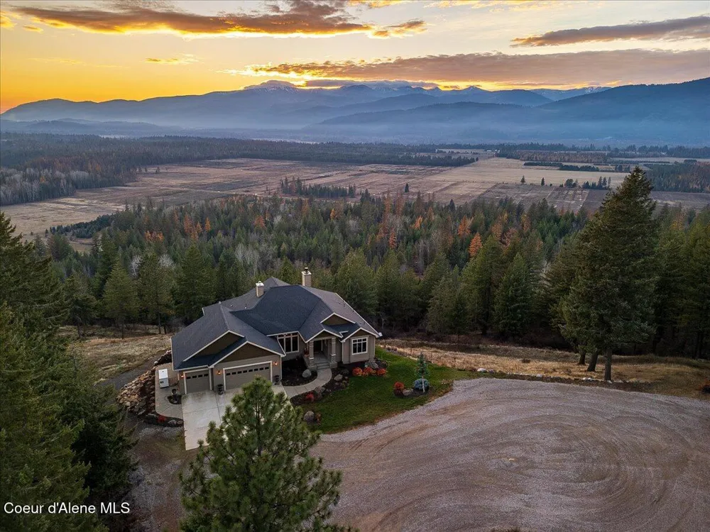 3251 Elmira Road Sandpoint, ID 83864