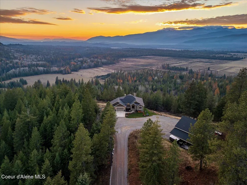 3251 Elmira Road Sandpoint, ID 83864