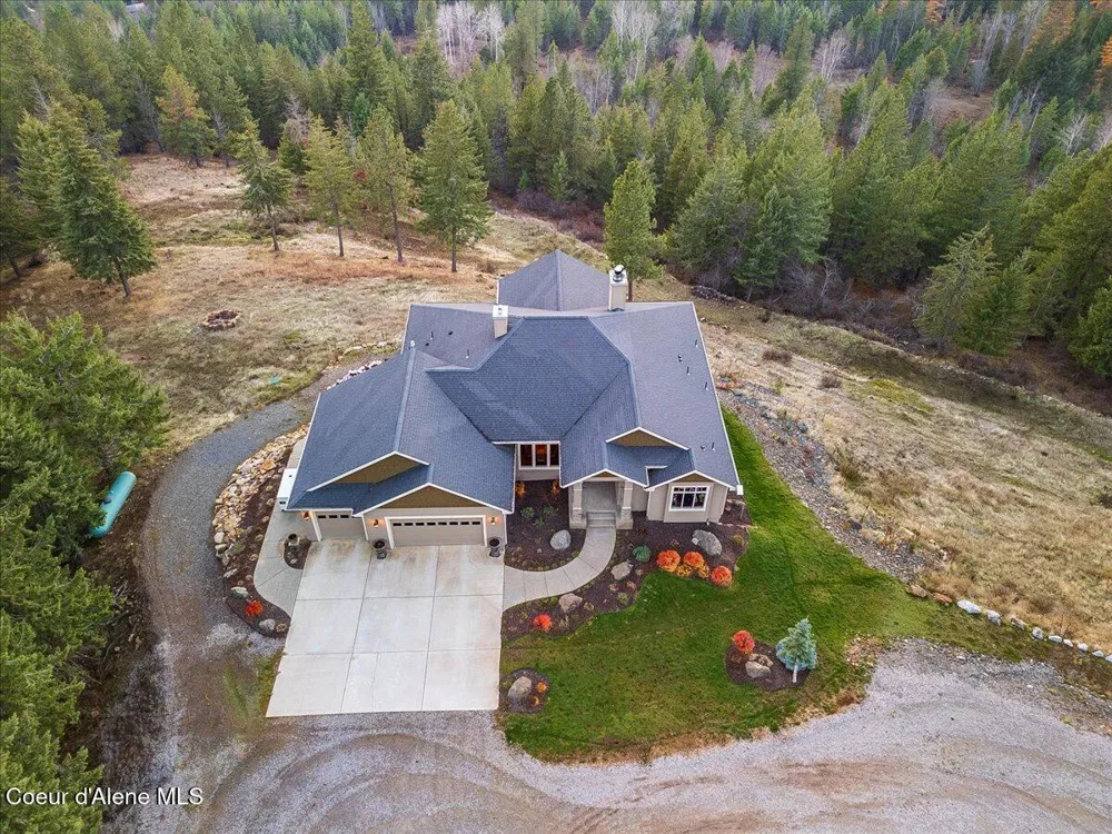 3251 Elmira Road Sandpoint, ID 83864