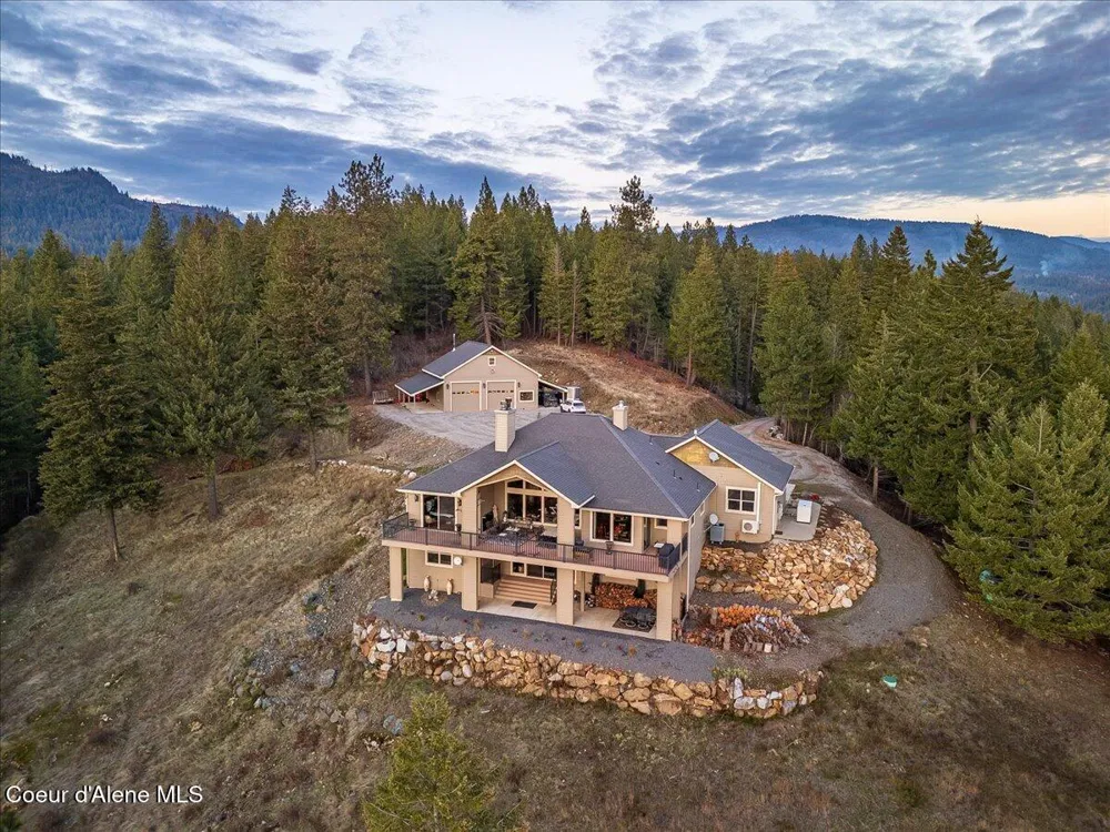 3251 Elmira Road Sandpoint, ID 83864