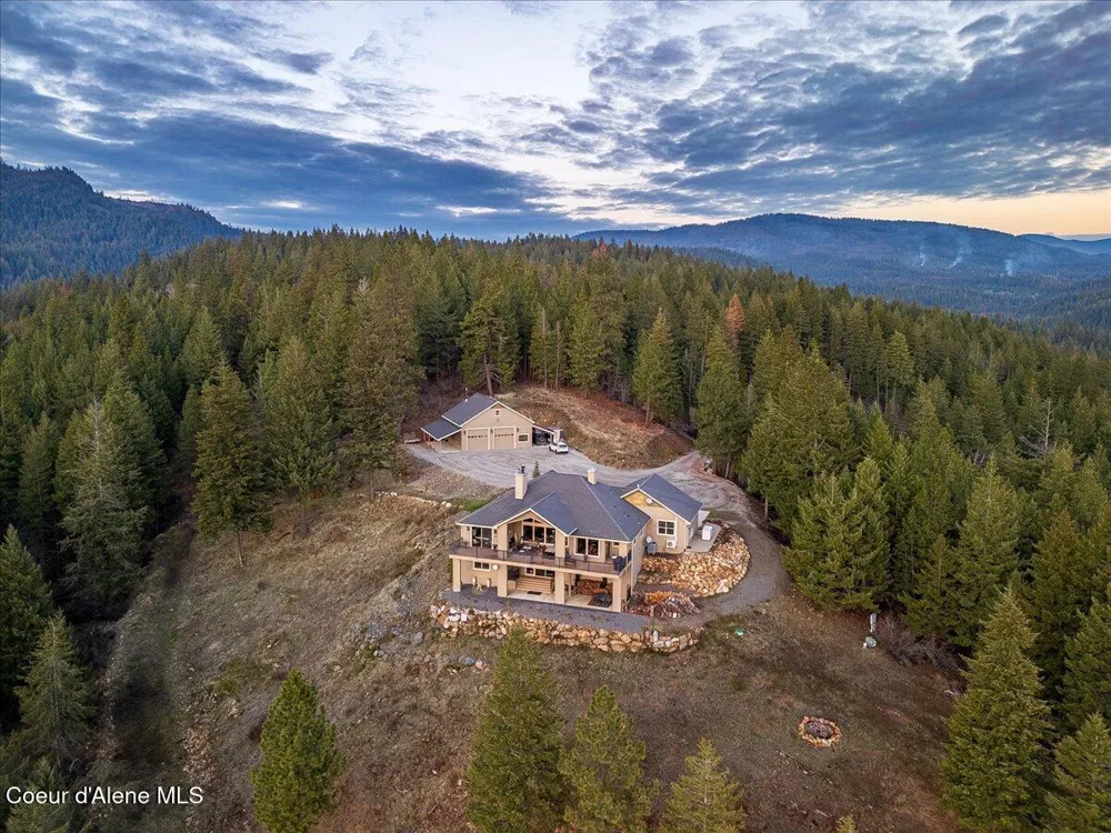 3251 Elmira Road Sandpoint, ID 83864