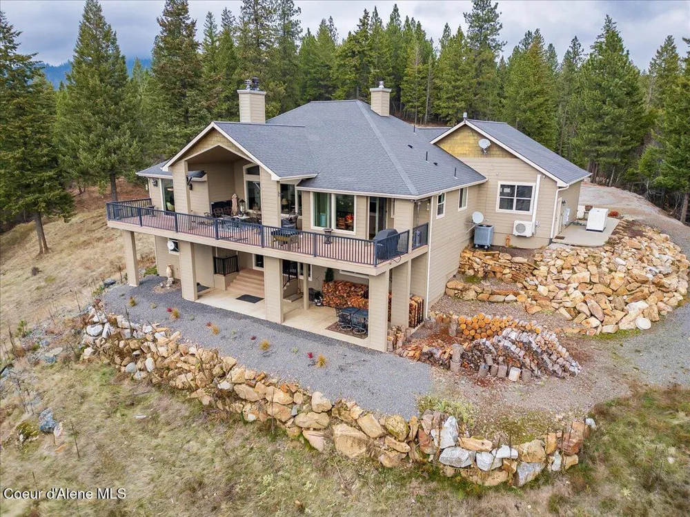 3251 Elmira Road Sandpoint, ID 83864